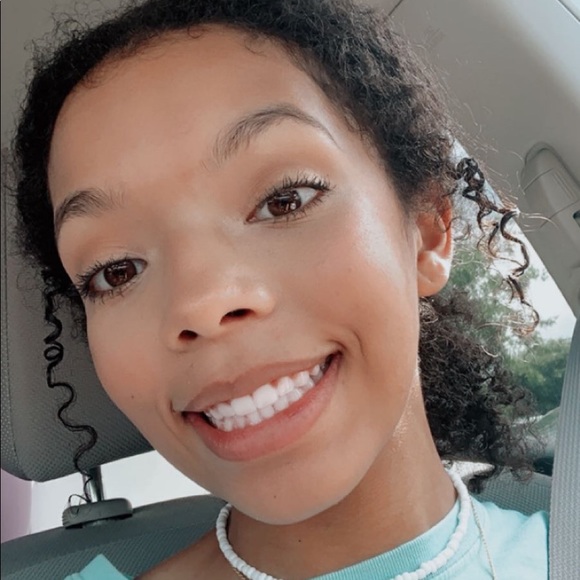 Meet your Posher, Ashley - Picture 1 of 1